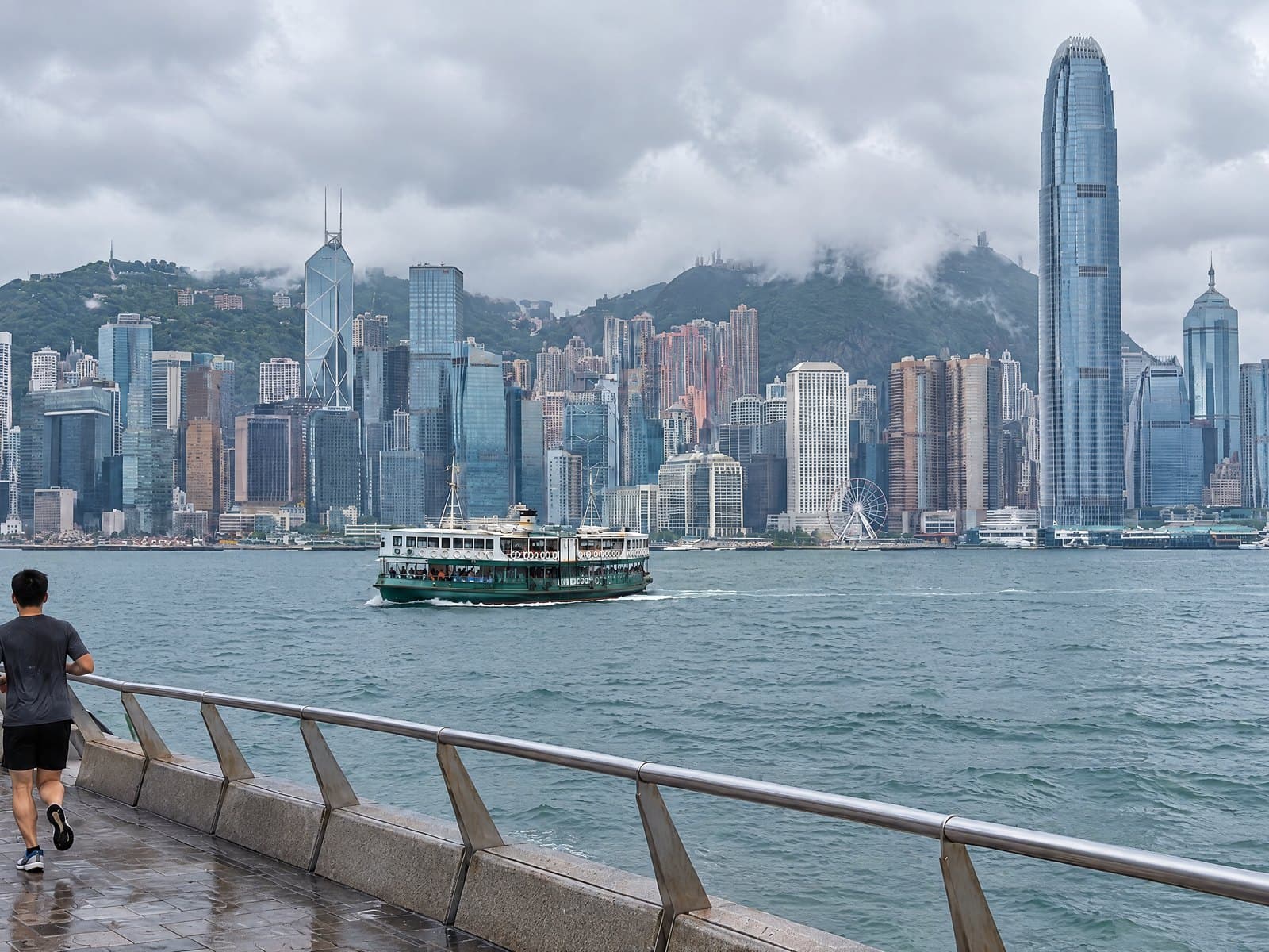 香港
